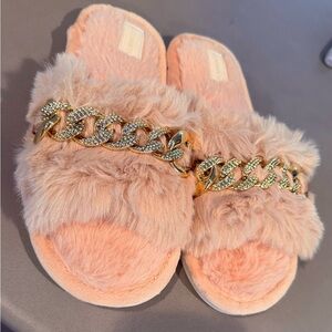 Summer Joy womens size 6 blush pink faux fur Slippers Gold Chain Hard Soles New